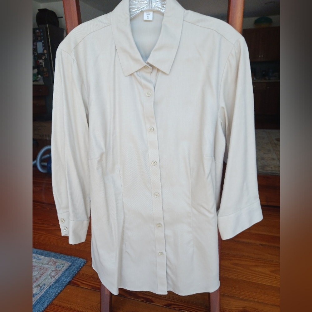 Coldwater Creek Pale tan three-quarter sleeve Button Front Tunic Shirt XL EUC